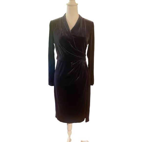 Lauren Ralph Lauren Grey Velvet Dress Size 8 MSRP: $145 - Picture 5 of 8